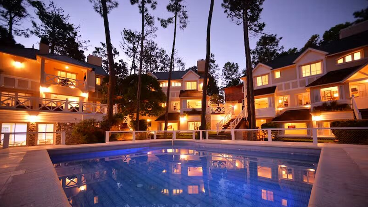 Amplia Piscina Descubierta